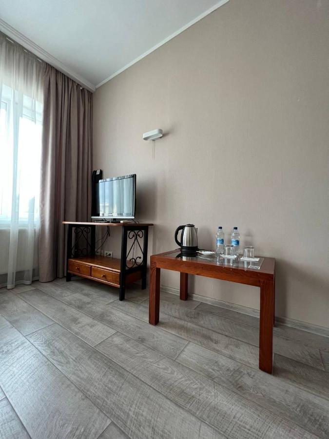 Pallada Hotel Тернополь Экстерьер фото