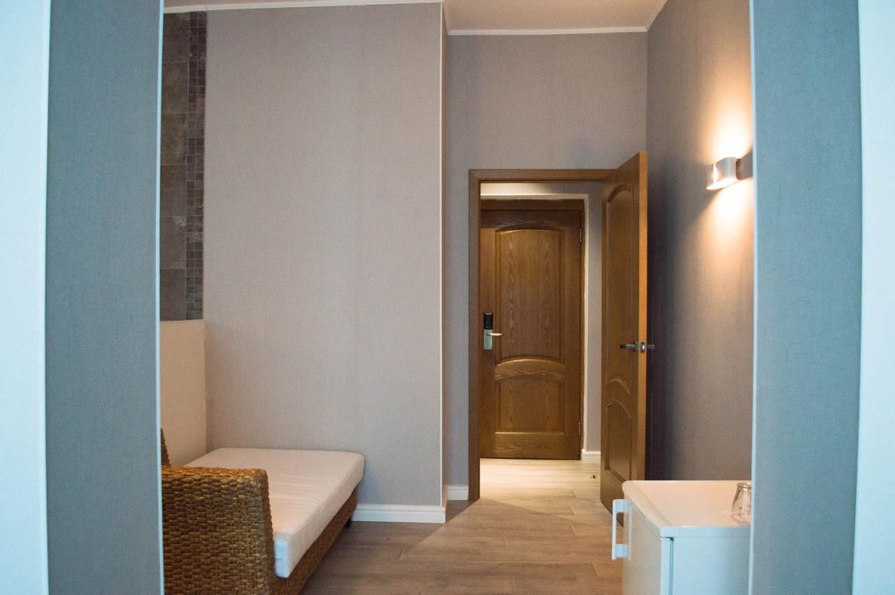 Pallada Hotel Тернополь Экстерьер фото